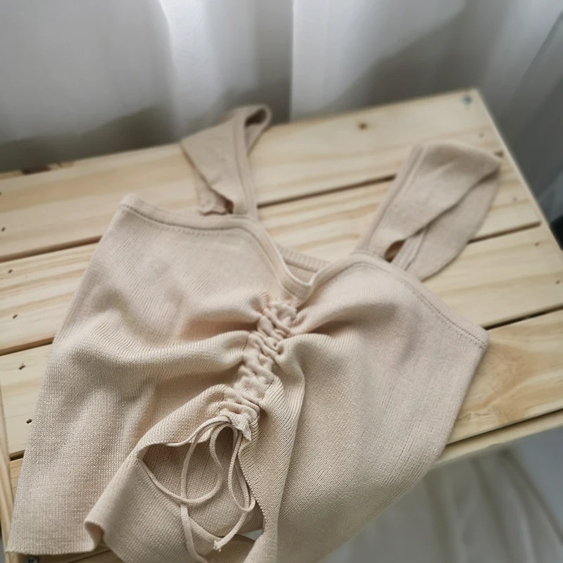 Женская Трикотажная майка с рюшами Pearl Diary однотонный короткий топ вырезами