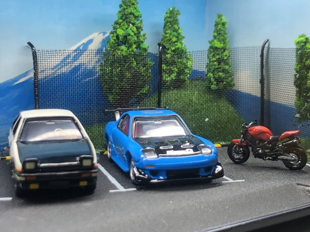 1/64 City Building DIY House Parking Garage Repair Shop Miniature Landscape Car Model Display Box Collection Worth Collecting 5