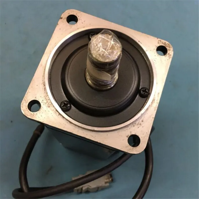 Использованный протестированный рабочий SGMAH-08AAA41 сервомотором переменного тока