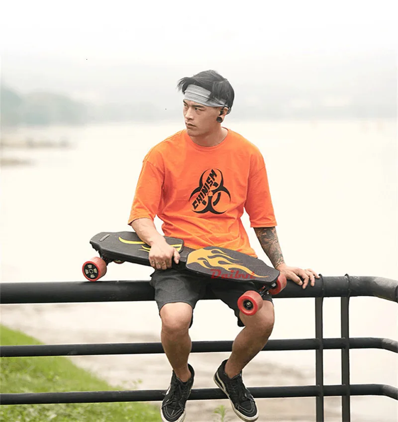 Daibot Four Wheel Electric Scooter Electric Scooters 500W 24V Foldable Electric Skateboard With Bluetooth Speaker For Adult      (7)