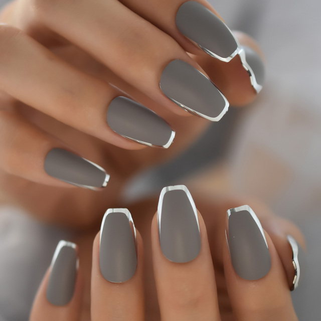 Press On Nails With Designs Nude Blue Rhinestone Fake Artificial Nails Short Coffin Square False Nail Tips Single Crystal