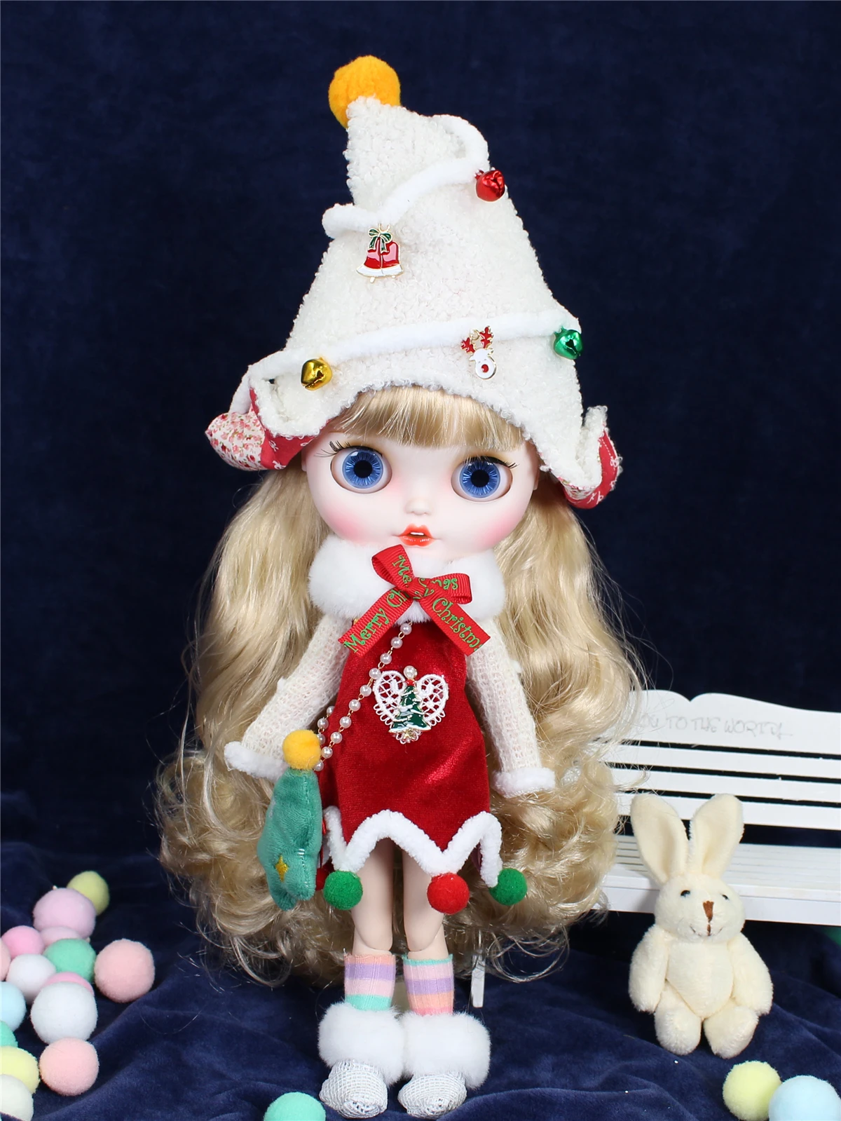 Neo Blythe Doll Christmas Dress With Hat & Socks 8