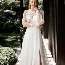 

Charming O-Neck Wedding Dress 2021 Lace Appliques Sweep Train Long Sleeve Button High Split Backless Boho Bride Robe De Mariée