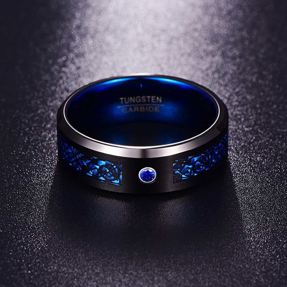 Baratos Nuncad 8mm de ancho 2,3 MM de espesor de moda anillo azul de carburo de tungsteno con incrustaciones de dragón negro para regalo de joyería de boda Ring t048r