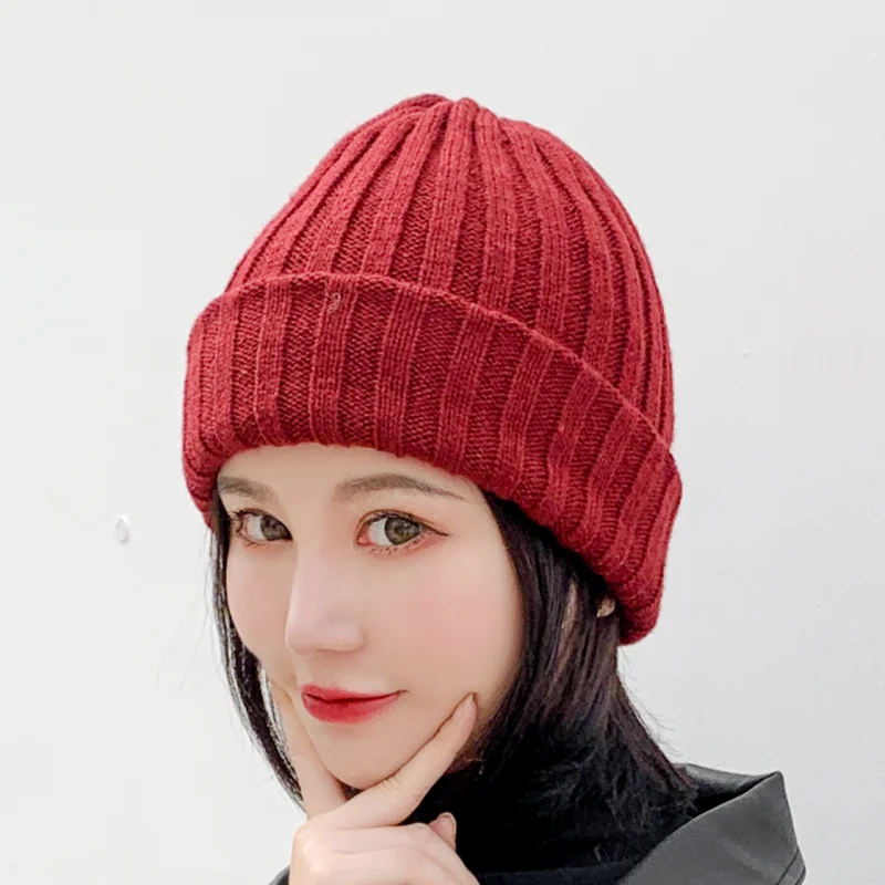 Женская однотонная Повседневная теплая вязаная шапка Skullies Beanies шапки бини женский корейский стиль Элегантный Красивая осенне-зимняя модная шапка - Цвет: red
