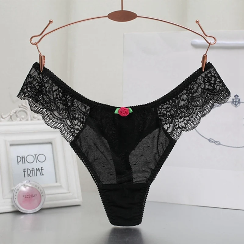 

New Fashion Sexy Lace Woman Panties Ladies Hollow Ruffled Print Breathable Hip Low Waist Female Ladies Briefs G-Strings