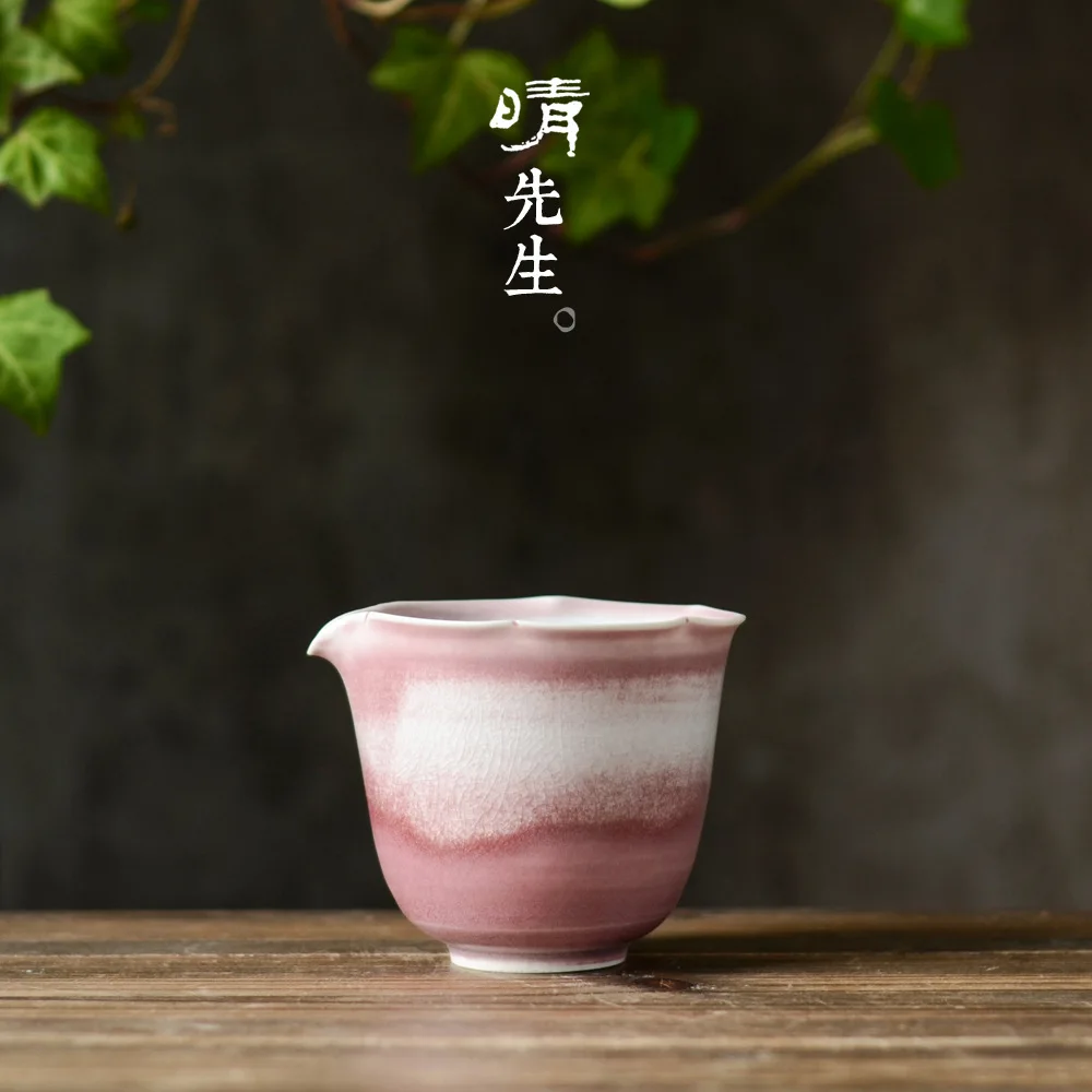 

Jindezhen Manual Fambe Fair Cup Opening Piece Can Support Fair Cup Tea Sea Flower Mouth Fair Cup Pink Colour Glaze Tea Set