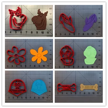 

Movie characters Scooby Logo space Kook face bone flower ghost captain Cutler face Daphne shoe fondant cake cookie cutter