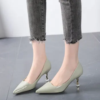 

Patent leather pointed small heel shoes female 2019 autumn new thin with shallow mouth wild women's shoes