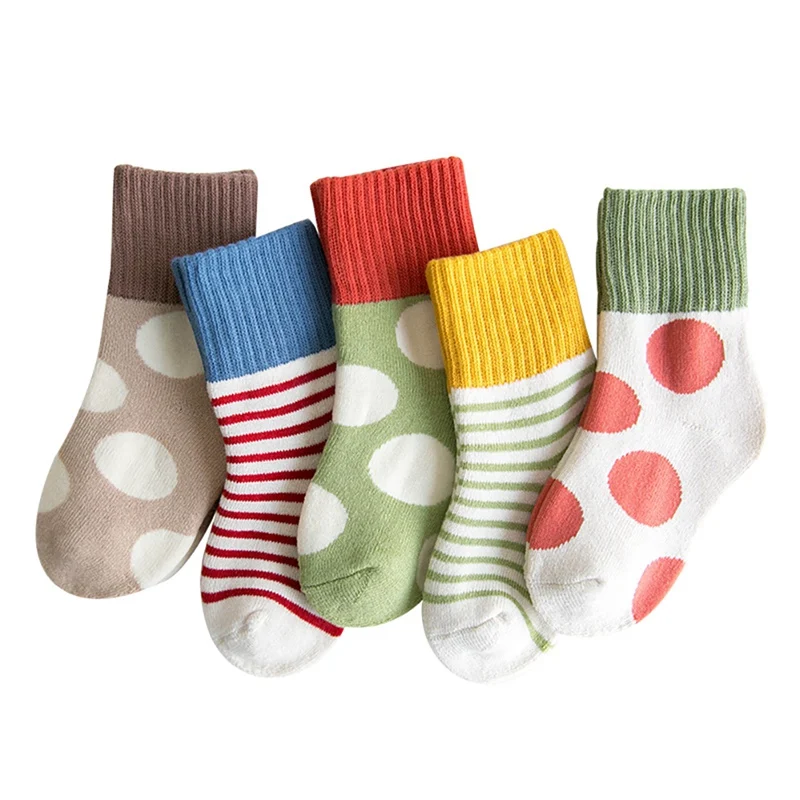 Комплект носков в полоску для маленьких мальчиков и девочек, хлопковые теплые плотные носки-тапочки, гетры, 5 пар - Цвет: D
