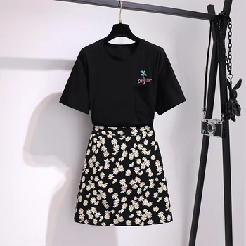 

Summer Sweet Two Piece Set Women Short Sleeve Embroidery Tshirt + Girls Boho Daisy Printed Mini Skirt Set Ensemble Femme 2 Piece