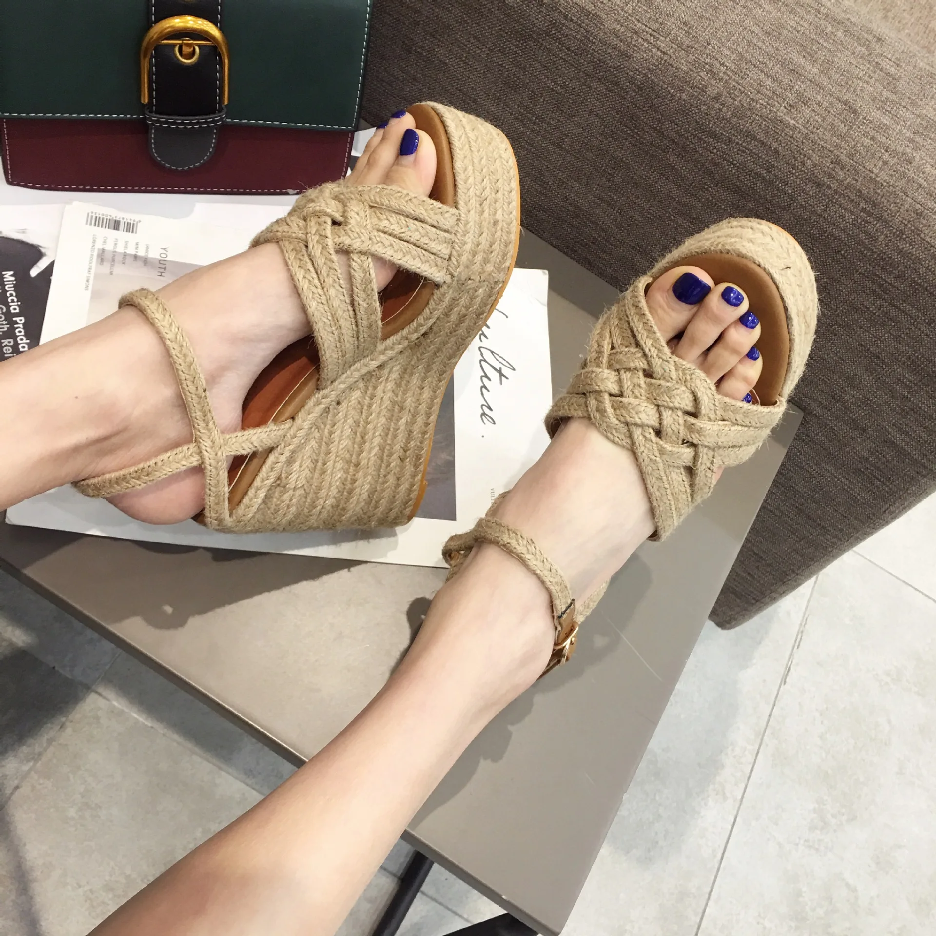 

Classics Fashion Buckle Strap Sandals Women Ankle Strap Peep Toe Super High Ladies Shoes Wedges Solid Sandals