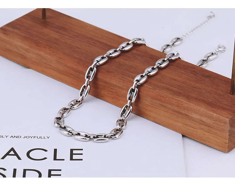 15024261240_693430838