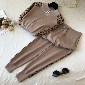 

2020 Spring Knitting Pants Suit Women Korean Leopard Stitched Jumper Sweater + Casual Trousers Two Piece Set Students Loose Suit