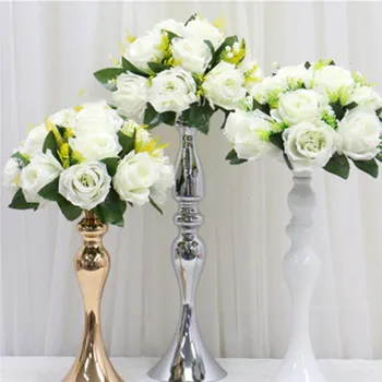 

Nordic Creative Candle Holders Plated Wrought Iron Candlestick Home Wedding Bar Ornaments Romantic Home Decorations