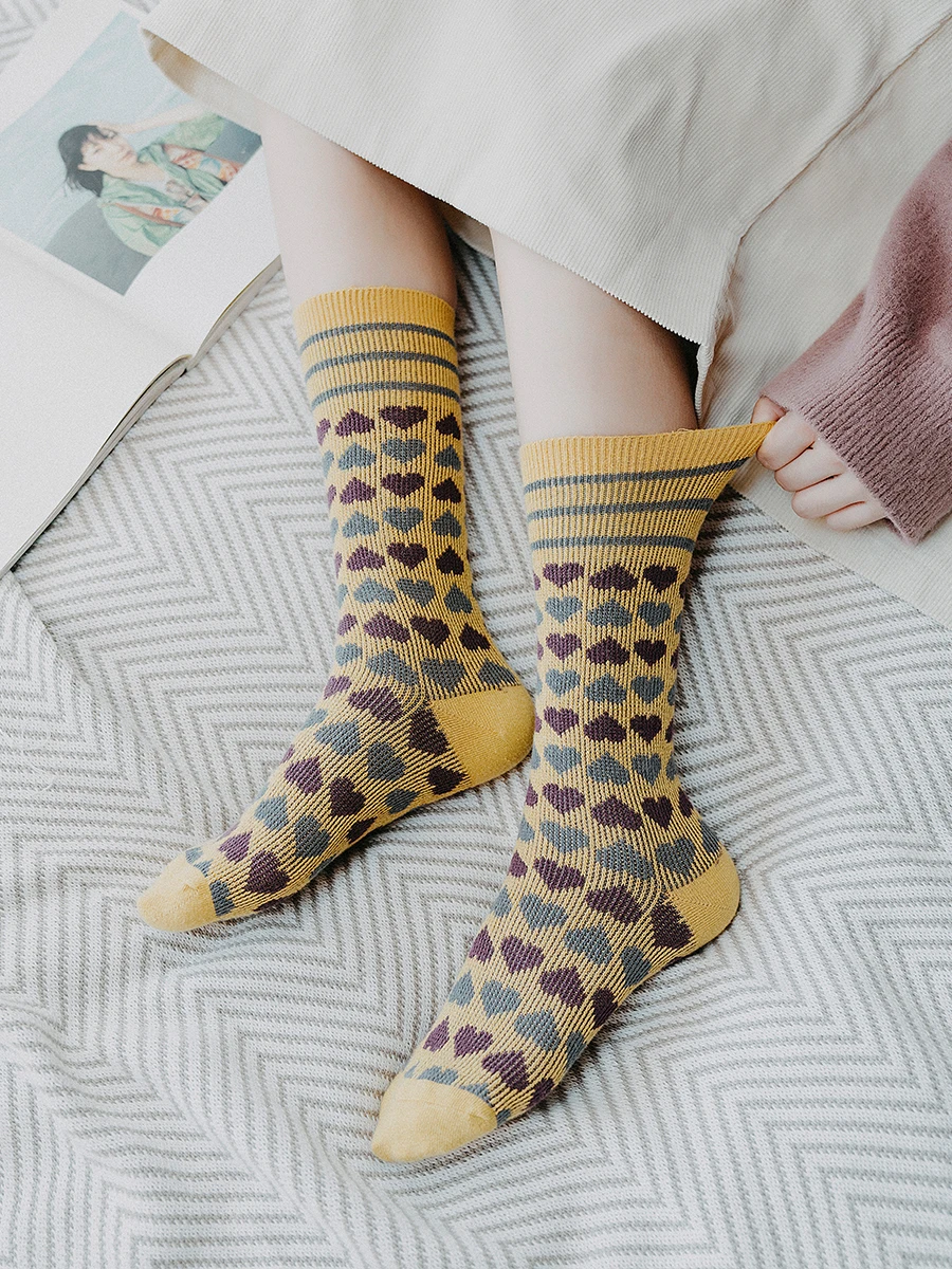 2 Pairs Pack Trendy Hearts Printed School Girl Mid-calf Cotton Socks