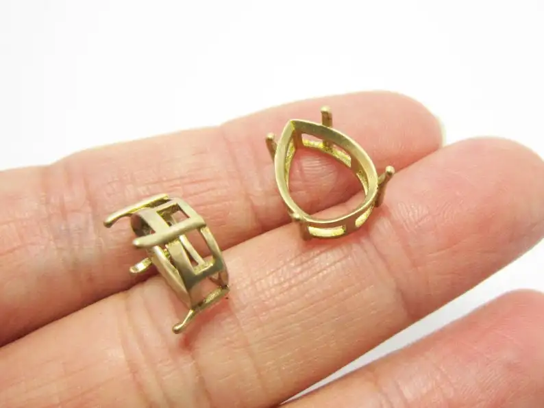 

10pcs Brass Prong Setting - Drop Shape Bezel Cups - 14x10mm - Brass Cabochon Charm - Earring Findings - R1076