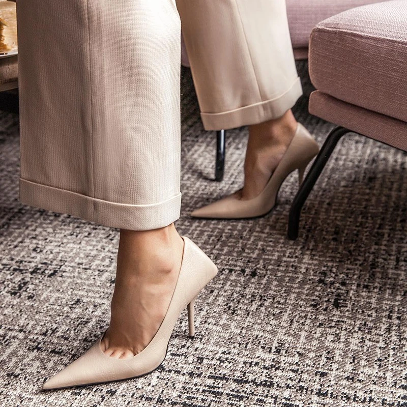 beige dress shoes low heel