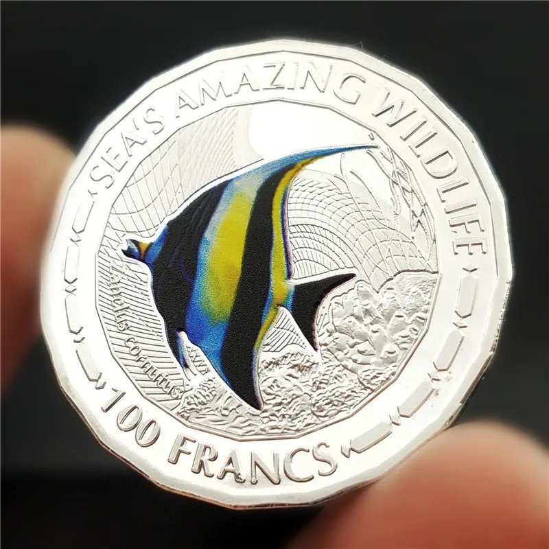 

2015 Sea's Amazing Wildlife 100 Francs Silver Badge Republique Du Burundi Angelfish Painted Commemorative Coins