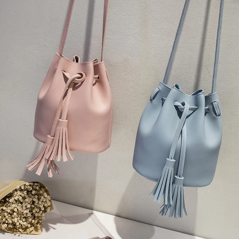 

Japanese Korean of Retro Simple Retro Tassels Drawstring Bucket Drawstring Shoulder WOMEN'S Bag Women's Crossbody Bag