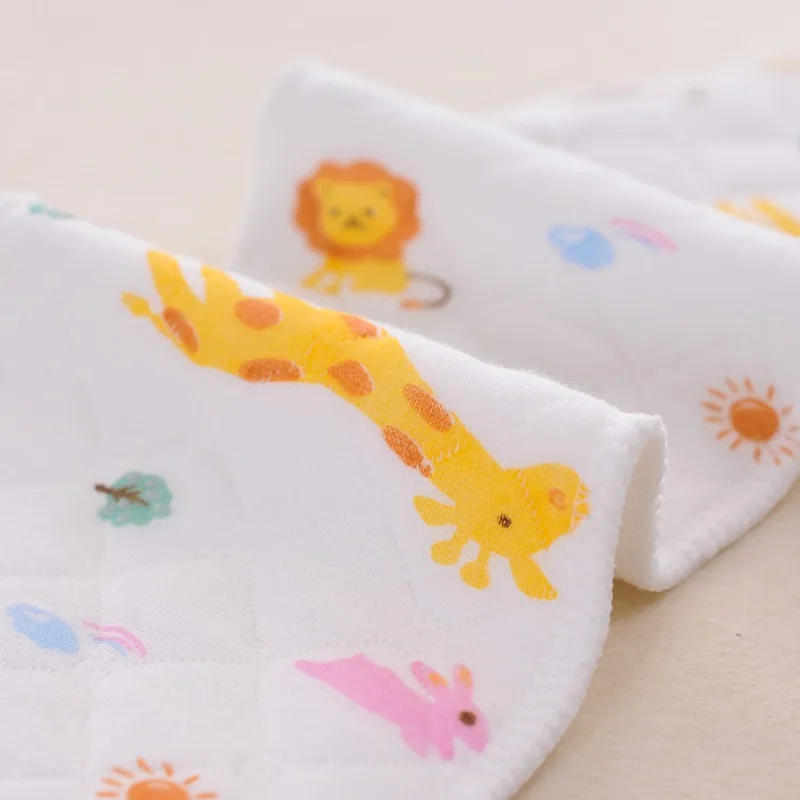 Хлопковый материал; детские подгузники с принтом животных из мультфильмов; шесть слоев бамбука; Экологичные удобные подгузники с случайным рисунком; подгузники; детские товары