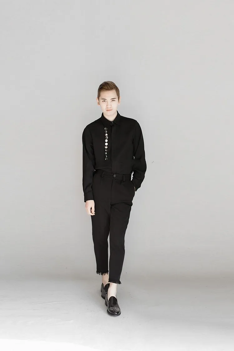 Мужские повседневные брюки облегающие Капри с необработанным подолом модная