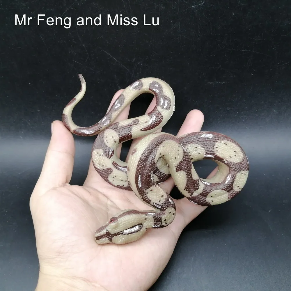 

Boa Constrictors Snake Static Model Preschool Education Toy Novelty Gadget PVC Material
