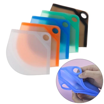 

1PC Silicone Mask Storage Box Artifact Flat Type Mask Temporary Clip Dust-proof Pollution-proof Security Mask Holder Bags