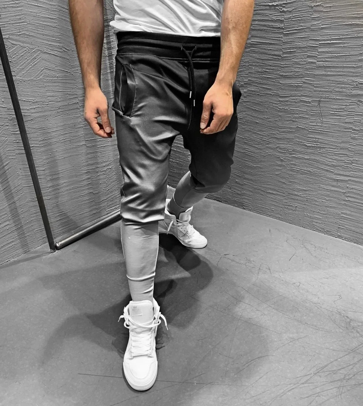 

Autumn And Winter New Style MEN'S Sports Pants Muscle Trousers 3D Gradient Slim Fit Elasticity Fitness Basketball Skinny Pants