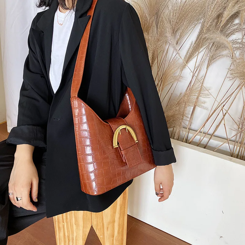 

Autumn And Winter Retro Large Capacity Bag Women's 2019 New Style Trend Line Stone Pattern Bucket Bag Korean-style Versatile Sho