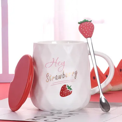 Hey strawberry Strawberry Mug Creative Personality Trend Girl Ceramic Mugs with Lid Spoon Household Water Cup Breakfast Oatmeal Coffee Milk Mug - Цвет: Hey strawberry