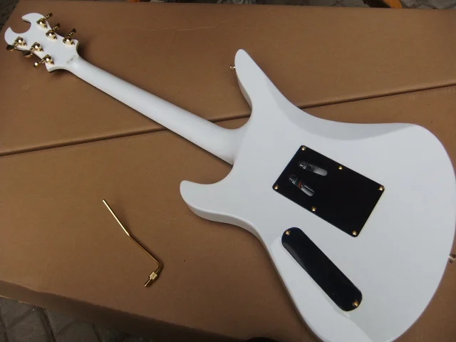 Оптовая продажа новая гитара Schecter Модель гитары в белом с золотой полосой