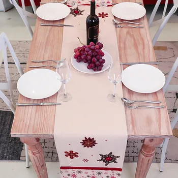 

2020 Christmas Cotton And Linen Snowflake Table Runner Beige Snowflake Sewing Restaurant Tablecloth Table Mat Home Decoration
