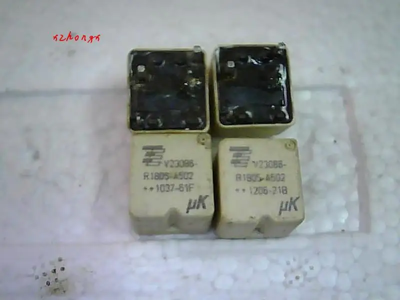 

V23086-R1805-A502 4-pin relay