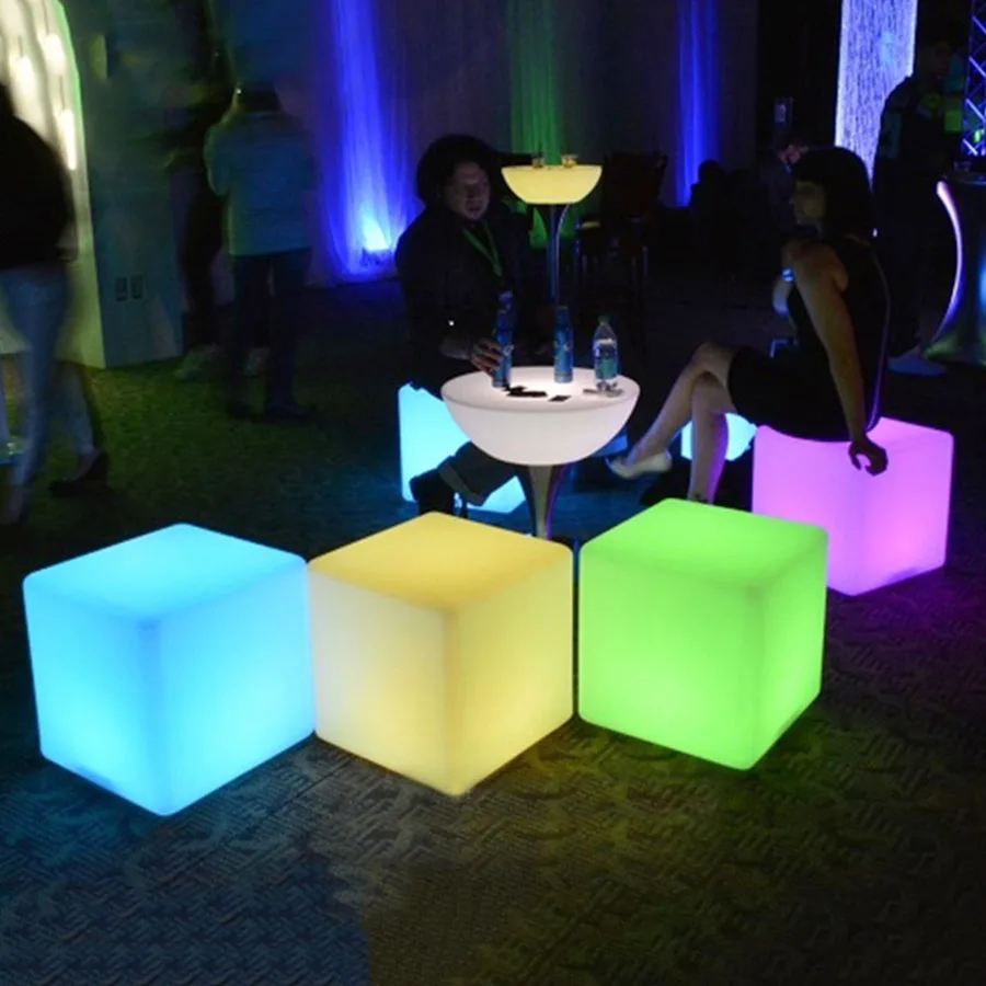 

LED Light Cube RGB 16 RGB Colors Cube Lights with Remote Control IP65 Waterproof and USB Charging Beside Desk Lamp For KTV Bar