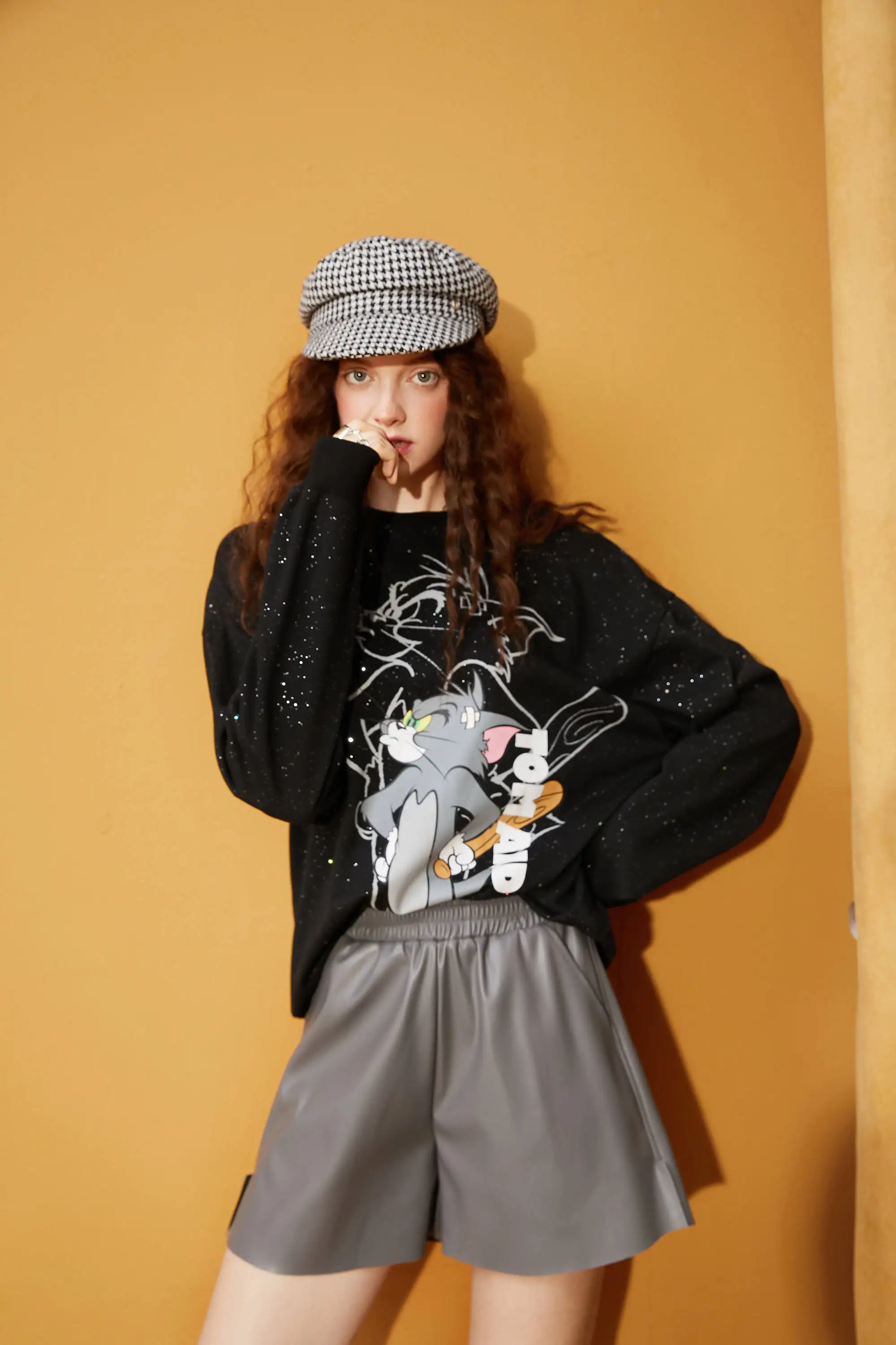 ELFSACK Solid A Line Locomotive Women Casual Leather Wide Leg Shorts,2020 Autumn ELF Pure High Waist Korean Ladies Daily Bottoms