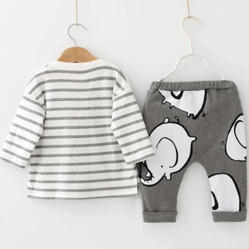 Little Bee/ новая модная одежда для маленьких мальчиков футболки с короткими рукавами с изображением слона Топы в полоску+ штаны комплект одежды для младенцев