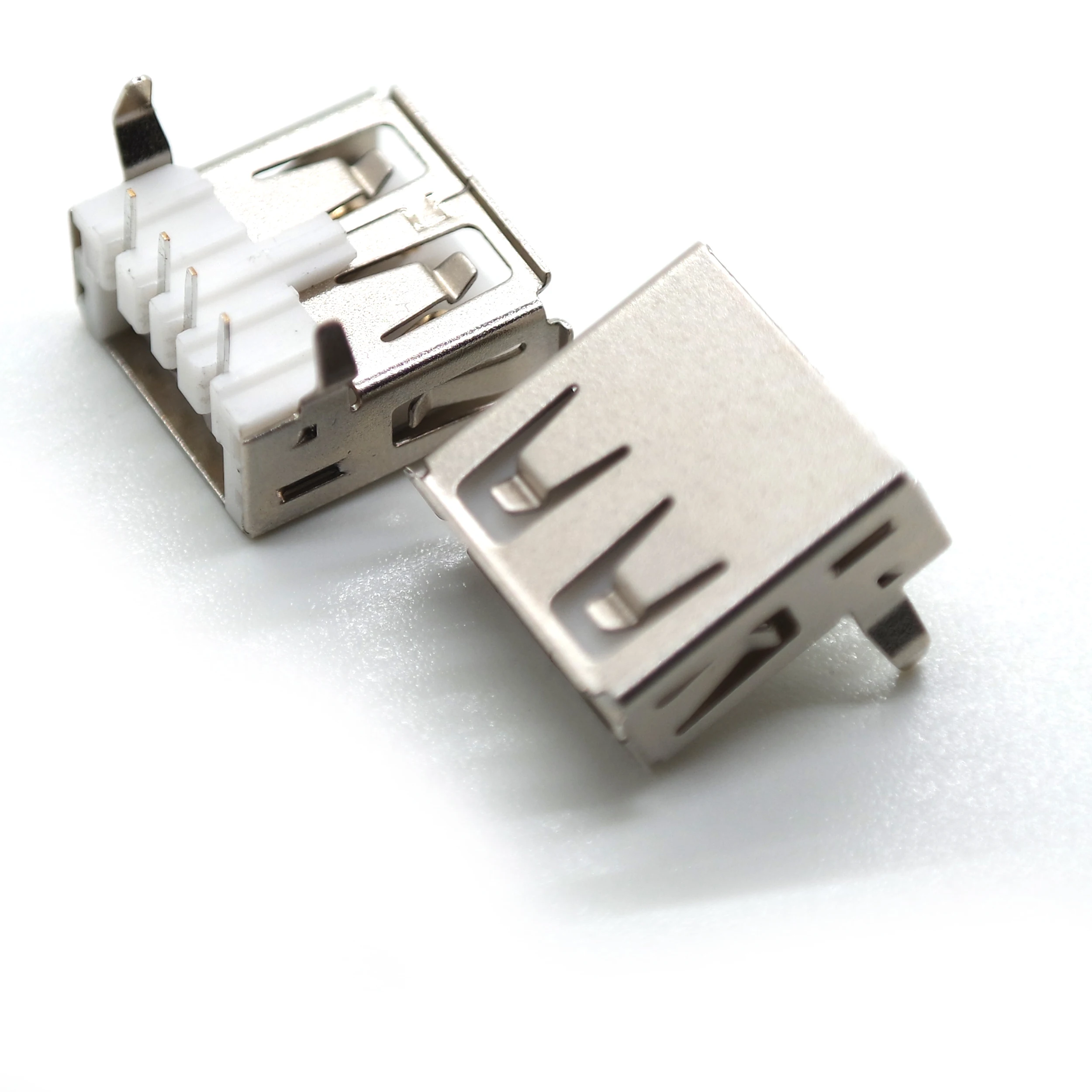 

30pce,90 degree plug-in board curved feet curling white plastic iron shell unprotected back cover type A USB female connectors