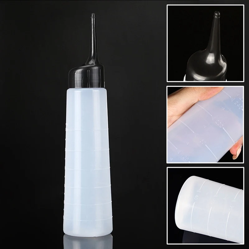 

1pcs Hair Salon Plastic Clear Twist Cap Hair Washing Squeeze Refillable Water Empty Bottle Hairdressing Cleaning Bottle Pot