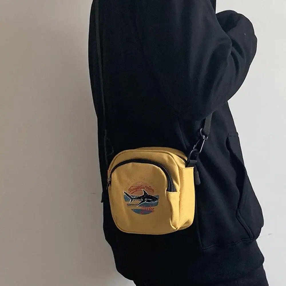 Женские холщовые сумки, Корейская мини Студенческая сумка, сумки для сотового телефона, простые маленькие сумки через плечо, повседневная женская сумка на плечо с клапаном# D