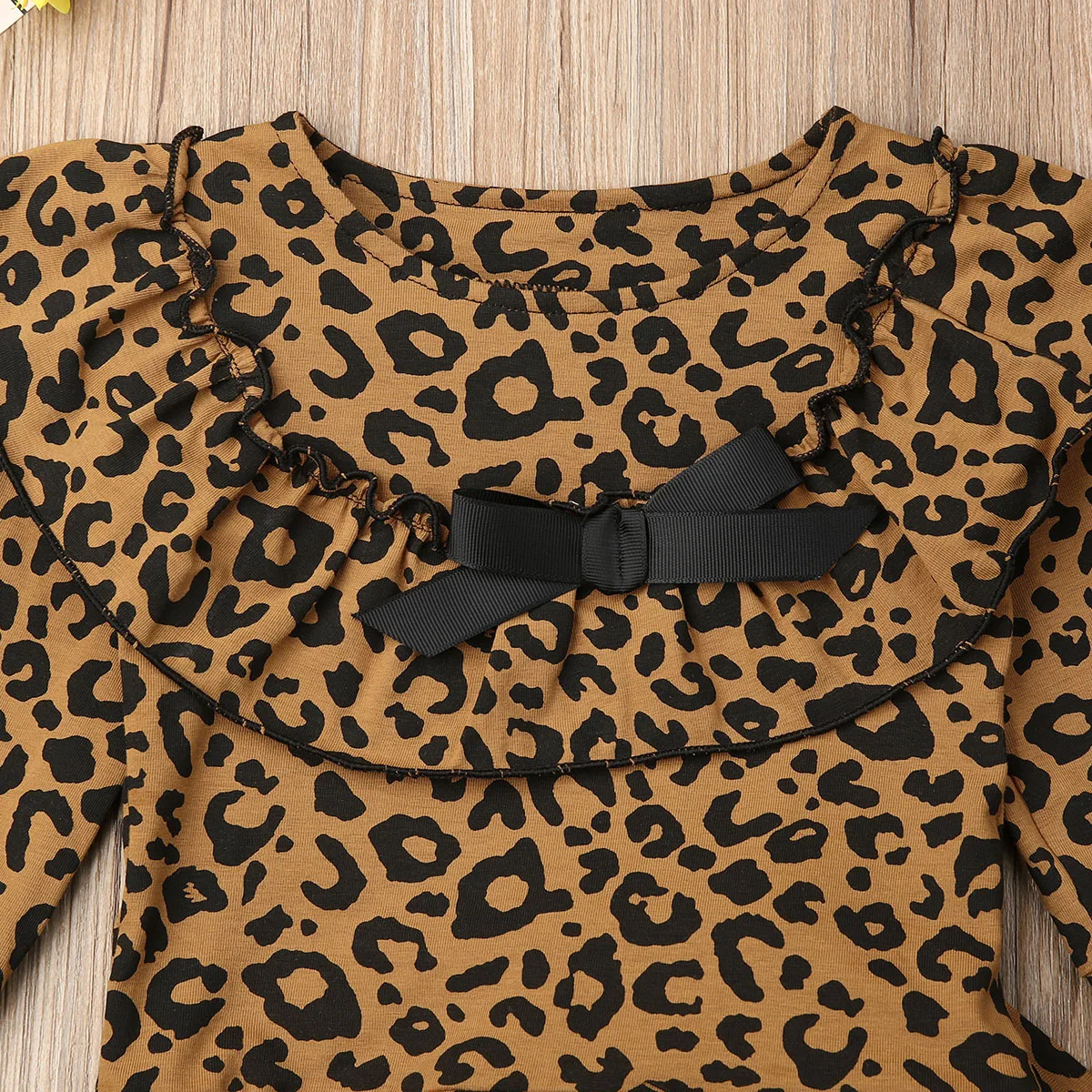 Осенние комплекты одежды для маленьких девочек топы с длинными рукавами с леопардовым принтом и оборками+ штаны, одежда из 2 предметов