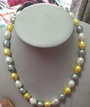 

18 NCH SOUTH SEA WHITE GOLD GRAY PEARL NECKLACE 14K GOLD CLASP
