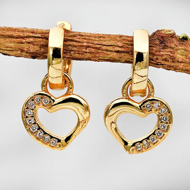 

Korean Style Women Hoop Earrings Luxury Fashion Hollow Heart Shape Earrings Elegant Zircon Gold Earrings Gift For Lady OBS1705