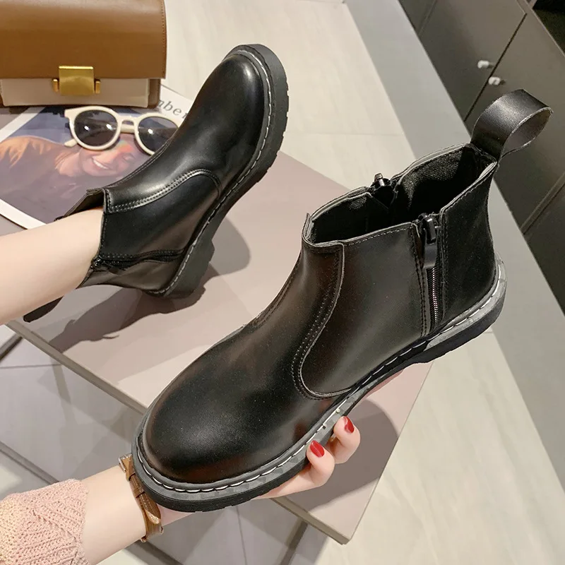 

2020 autumn new Chelsea booties women Fashion simple solid color retro style comfortable casual Martin boots