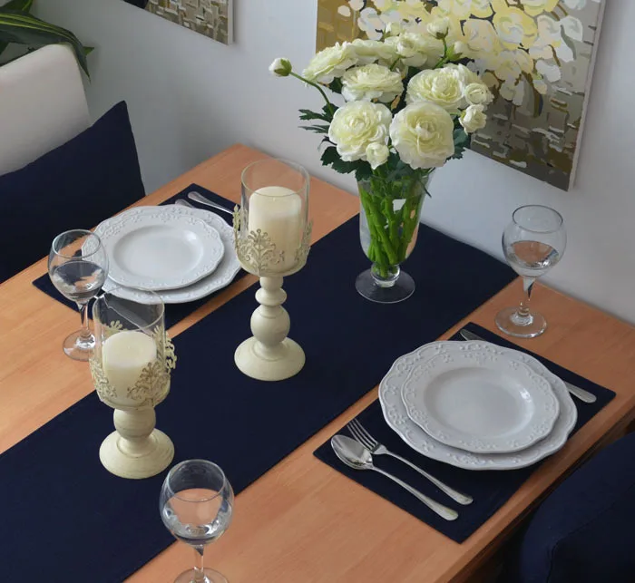 2840883610_852772111