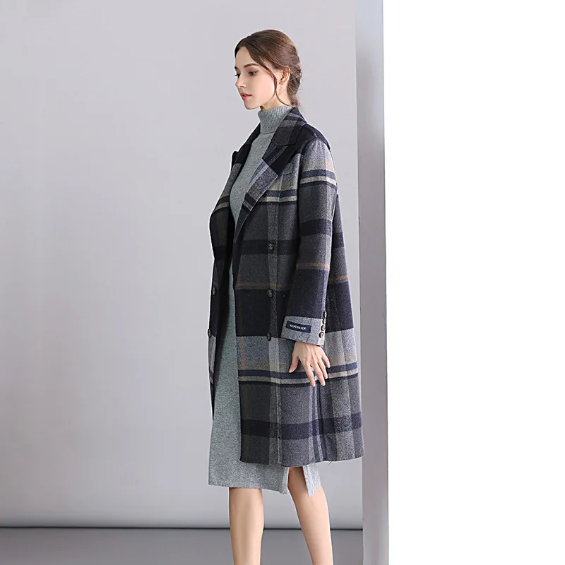 Plaid Double Breasted Woolen Overcoat Female Autumn European Wool Winter Coat Women Vintage Elegant Loose Clothes B311