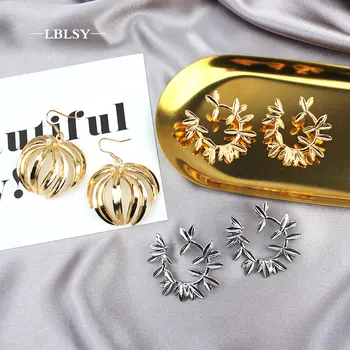 

zara* women 2019 new EARRINGS Metal semi-circular cc Jwewlry Earrings women Korean cc earrings boucle d'oreille femme 2019