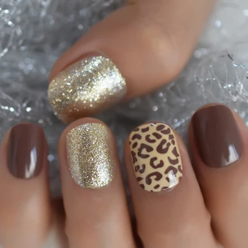 

Petie Daily Fake Nails Leopard Pattern Chocolate Round Fingernails Short Gold Glitter Decorative Shimmer Shiny Surface