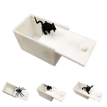 

1pcs Wooden Scare Box Prank Joke Toy Simulation Spider Mouse Adults Toys Spoof Person Gift Surprise Box Scorpion Whole For U6F4