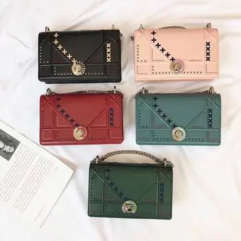 

2020 new spring and summer texture fashionable One Shoulder Messenger small square bag